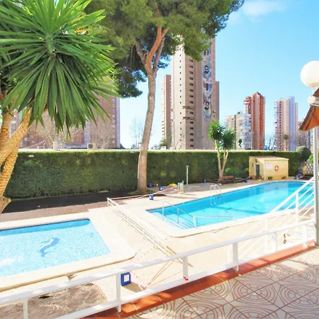 Albatros 1- 4 * Benidorm